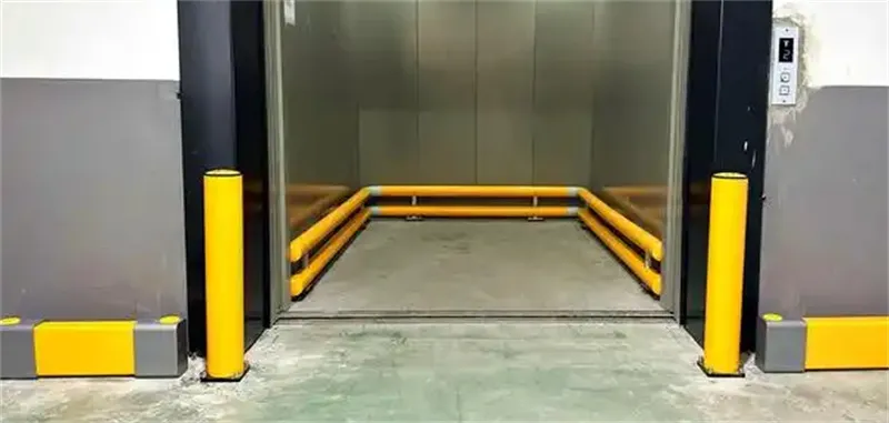电梯轿厢护栏